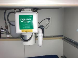 動かなくなったディスポーザーの取替え依頼をいただきました。