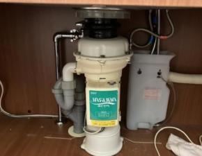 ディスポーザーからの水漏れによる本体交換