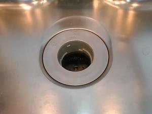 ドレッセ鷺沼の杜プライムフォレストにてディスポーザーの取り換え