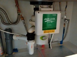 ディスポーザーがつまってしまったので対応してほしい。