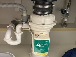 クレッセントあざみ野コートにてディスポーザー交換