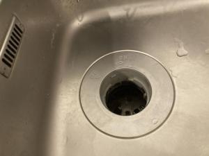 クレッセント川崎タワーへディスポーザーの交換で訪問しました