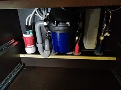 水漏れ、劣化によるディスポーザーの交換作業【プラウド横浜ヒルトップ】