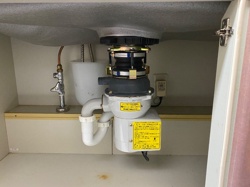 新明和工業製ディスポーザーのお取替え【デュークス南藤沢にて】