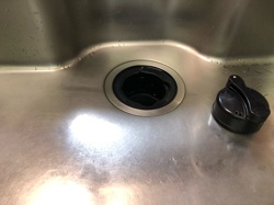 【八王子市松木】ディスポーザーが故障したので訪問作業