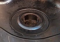 ザ・パークハウス市ヶ尾にてディスポーザーの交換作業