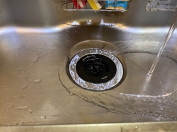 プラウドシティ池袋本町にてディスポーザー交換のご依頼を頂きました