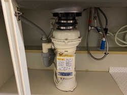 ディスポーザーの水漏れ・腐食による交換【東京ソシオグランデ】