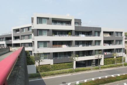 ライオンズ港北ニュータウンオーセンティックハウス