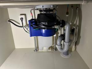 交換後:フロム工業 YS-7000L
