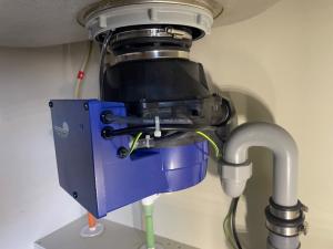 交換後：フロム工業 YS-7000L