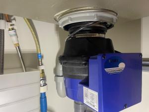 交換後：フロム工業 YS-7000L