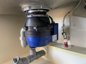 交換後：フロム工業 YS-7000L