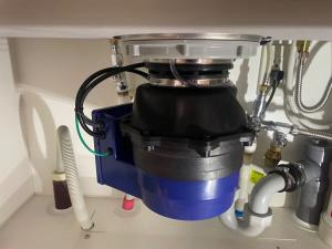 交換後：フロム工業 YS-7000L