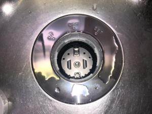 交換後：安永 YD200BWP